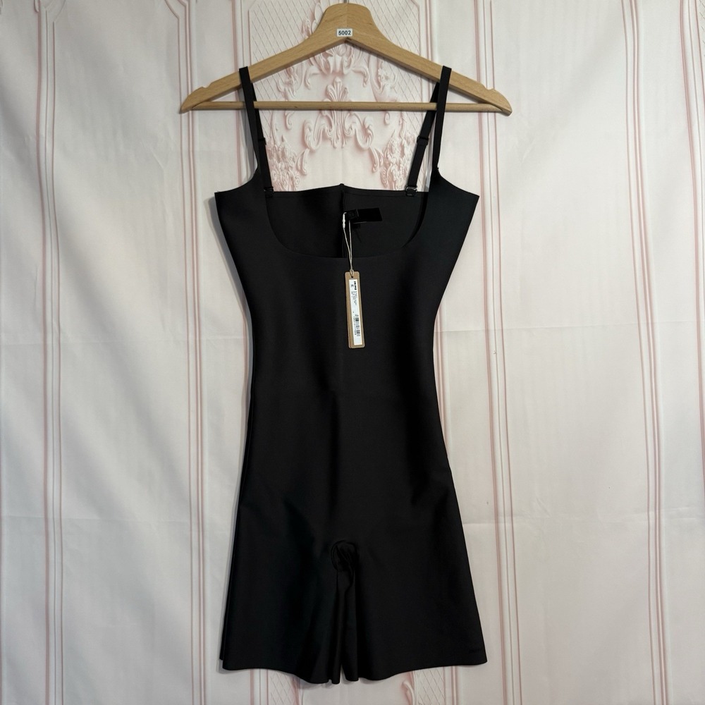 NWT SKIMS BODY ZONED OPEN BUST Mid Thigh BODYSUIT Onyx Black Size Large $88 - Picture 1 of 11